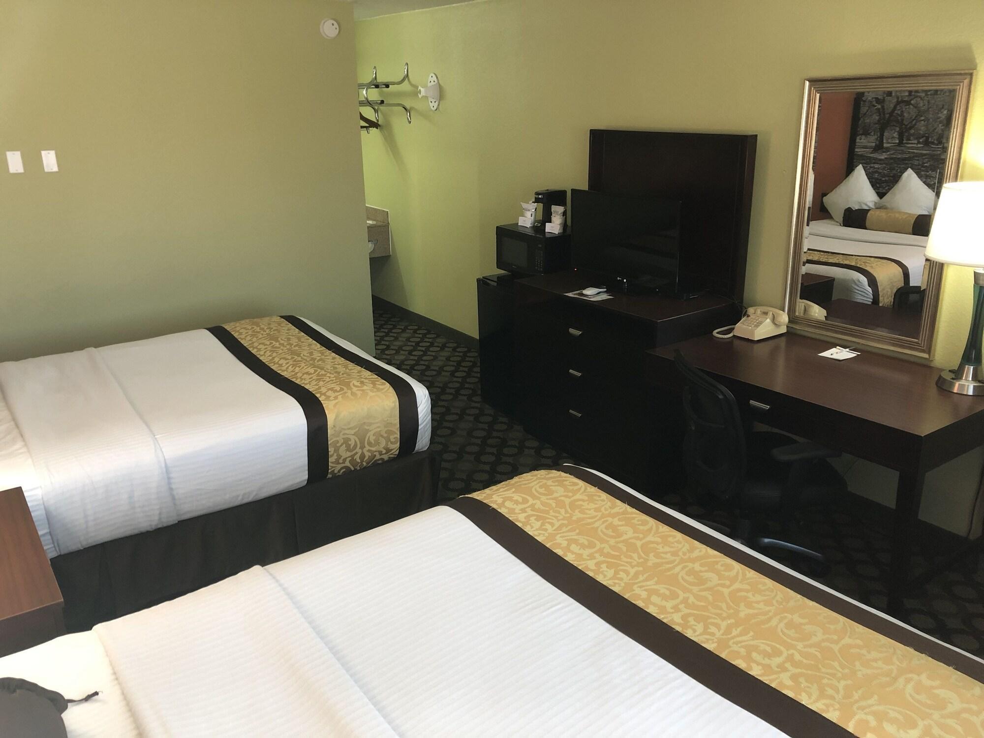 Super 8 By Wyndham Ontario Motel Екстериор снимка